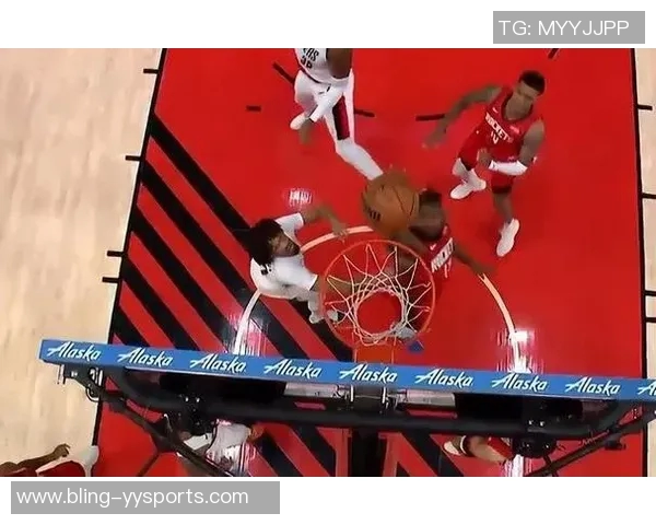 阿夫迪亚利用身材优势对位魔术火箭展现实力与挑战